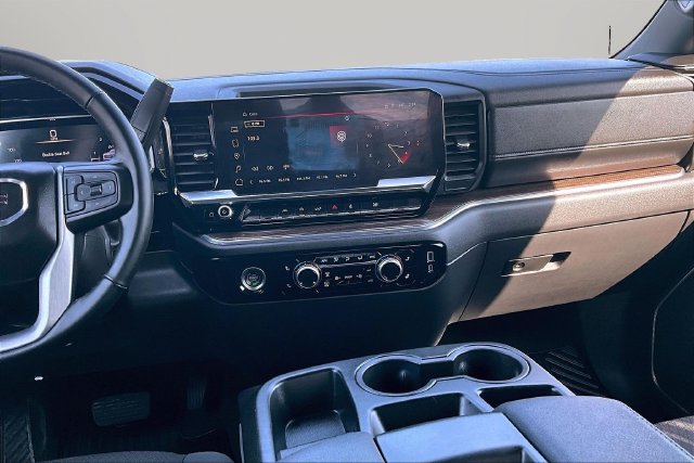 Certified 2024 GMC Sierra 1500 Elevation AWD/4WD image 6