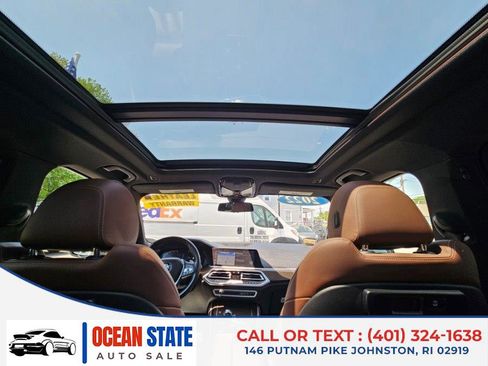 Used 2022 BMW X5 xDrive40i w/ Premium Package AWD/4WD image 14