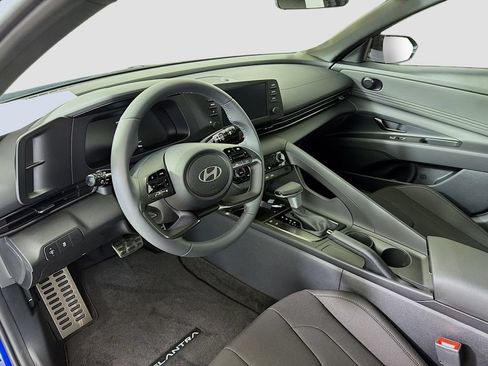 Used 2026 Hyundai Elantra Sport FWD image 11