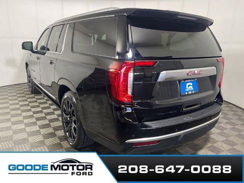 Used 2023 GMC Yukon XL Denali w/ Denali Reserve Package image 5