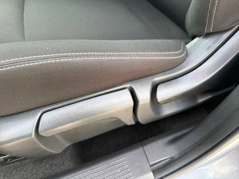 Used 2024 Nissan Rogue S FWD image 16