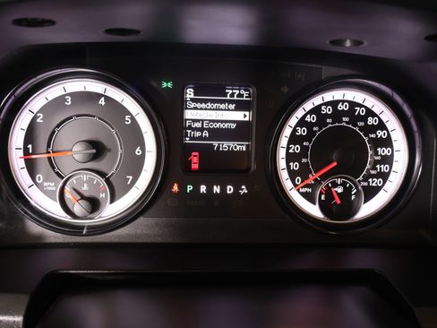 Used 2021 RAM 1500 Tradesman w/ Tradesman SXT Package image 4