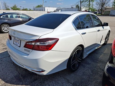 Used 2017 Honda Accord Sport Special Edition image 9