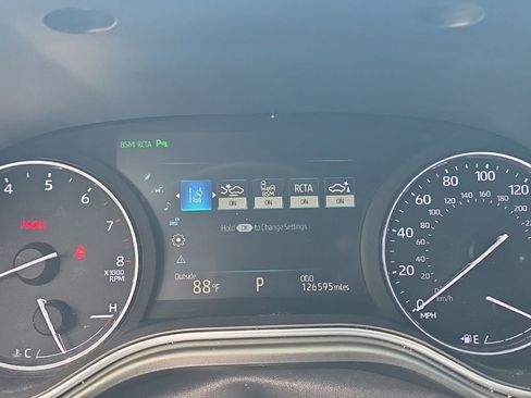 Used 2019 Toyota Avalon Limited w/ Advanced Safety Package FWD image 19
