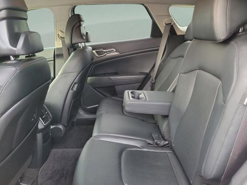 Used 2025 Kia Sportage EX FWD image 27