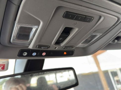 Used 2020 GMC Sierra 1500 SLT w/ SLT Premium Package AWD/4WD image 31