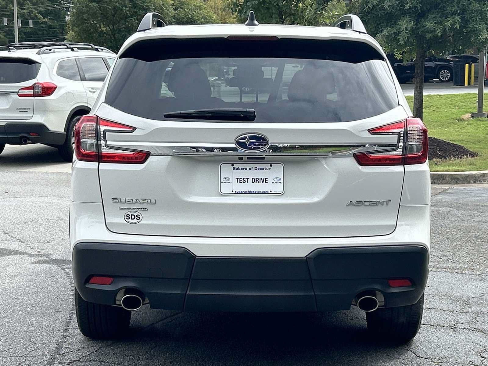 Used 2023 Subaru Ascent Premium AWD/4WD image 3