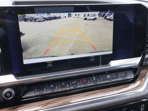 Used 2025 Chevrolet Silverado 1500 LT image 5