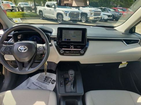 Certified 2026 Toyota Corolla Cross L FWD image 23