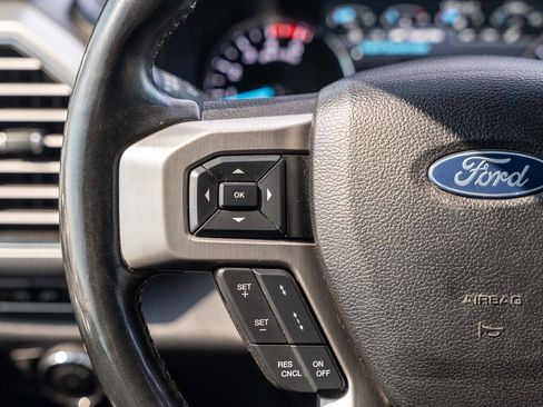 Used 2019 Ford F250 Platinum w/ Platinum Ultimate Package AWD/4WD image 30