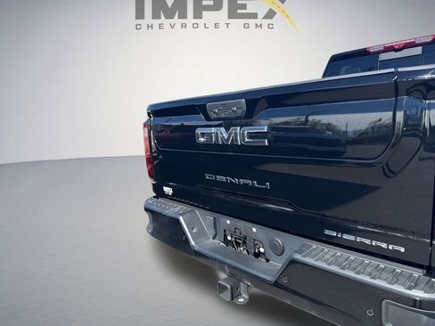 Used 2024 GMC Sierra 2500 Denali Ultimate AWD/4WD image 2