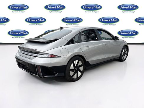 Used 2024 Hyundai Ioniq 6 SE RWD image 7