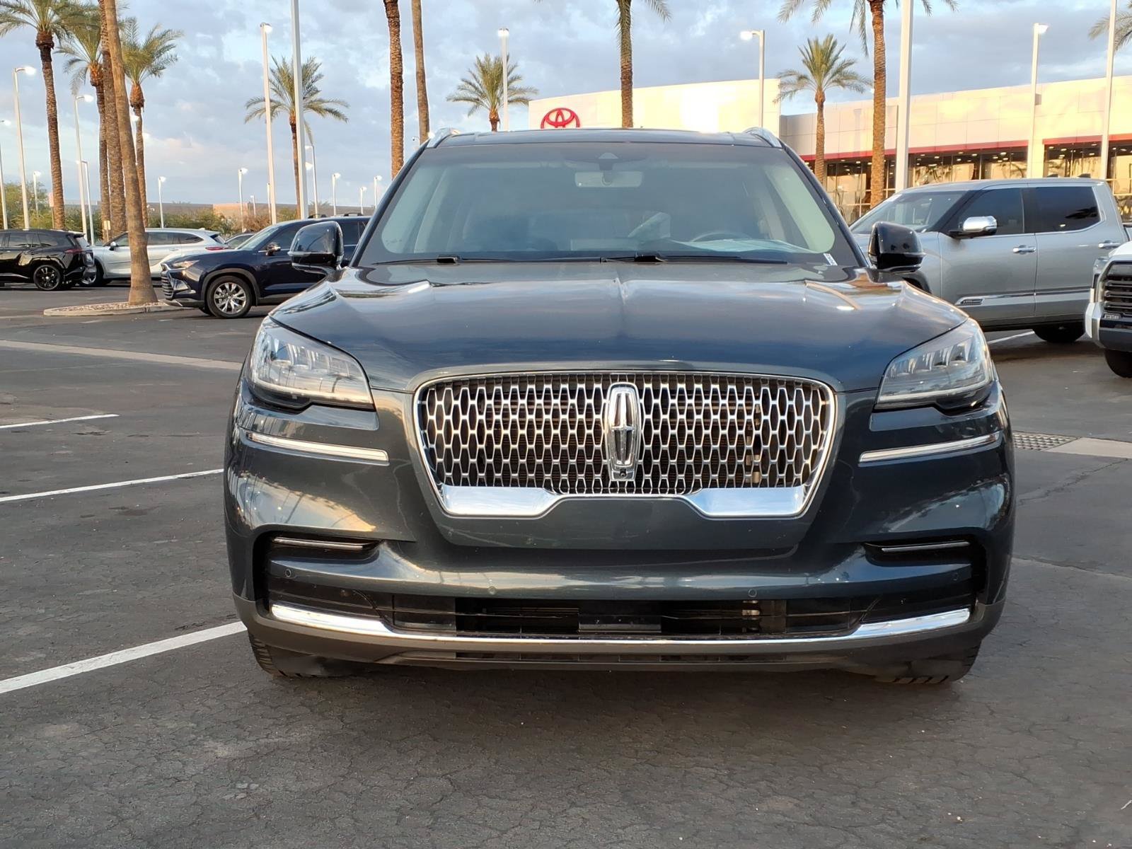 Used 2022 Lincoln Aviator Reserve w/ Elements Package Plus RWD image 2