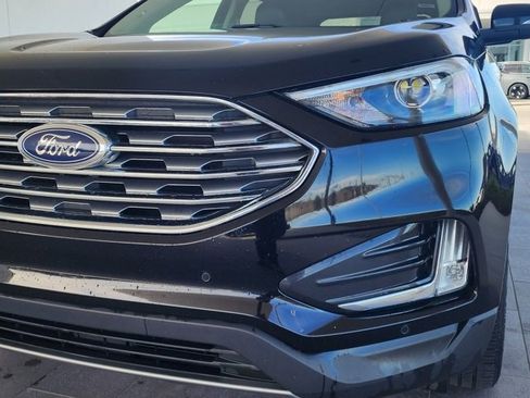 Used 2024 Ford Edge Titanium image 2