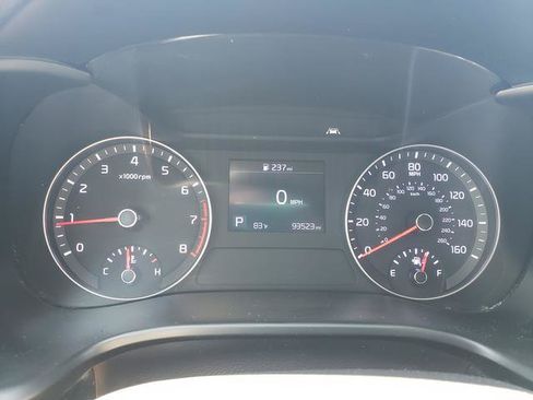 Used 2020 Kia Forte LXS FWD image 32