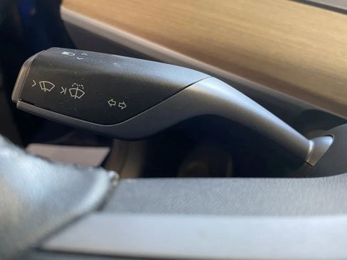 Used 2020 Tesla Model 3 Long Range image 17