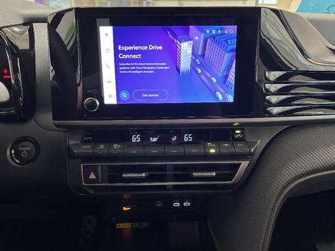 New 2026 Toyota Camry Hybrid AWD/4WD image 10