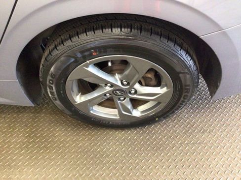 Used 2021 Kia K5 LXS image 27