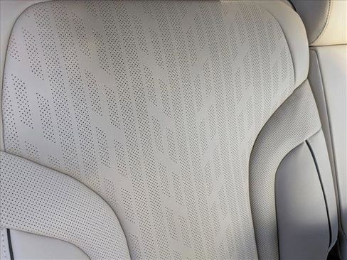 Used 2024 Genesis GV80 2.5T w/ Prestige Package image 19