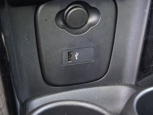 Used 2023 MINI Cooper 2-Door Hardtop image 18