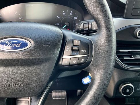 Used 2020 Ford Escape S image 22