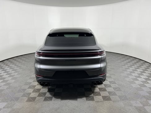 Certified 2026 Porsche Cayenne S AWD/4WD image 6