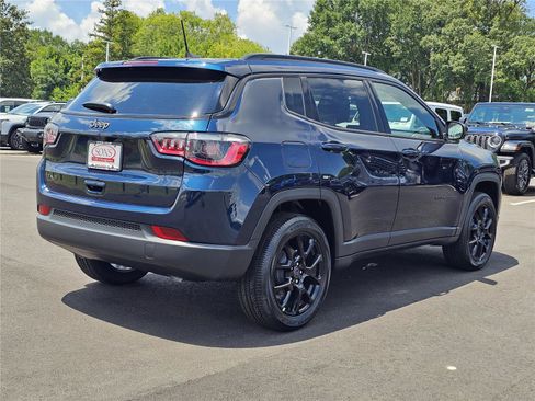 New 2026 Jeep Compass Latitude AWD/4WD image 8