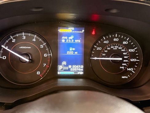 Used 2023 Subaru Crosstrek 2.0i AWD/4WD image 13
