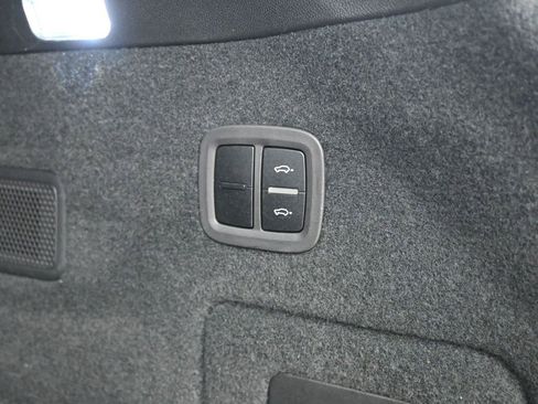 Used 2023 Porsche Cayenne GTS image 20