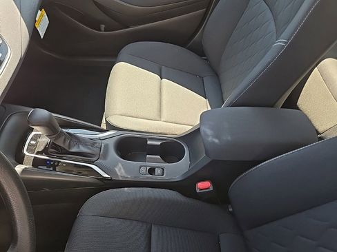 Used 2026 Toyota Corolla LE w/ LE Premium Package FWD image 24
