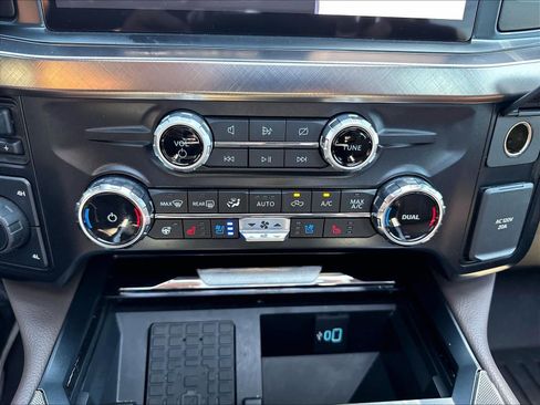 Used 2024 Ford F250 King Ranch AWD/4WD image 35