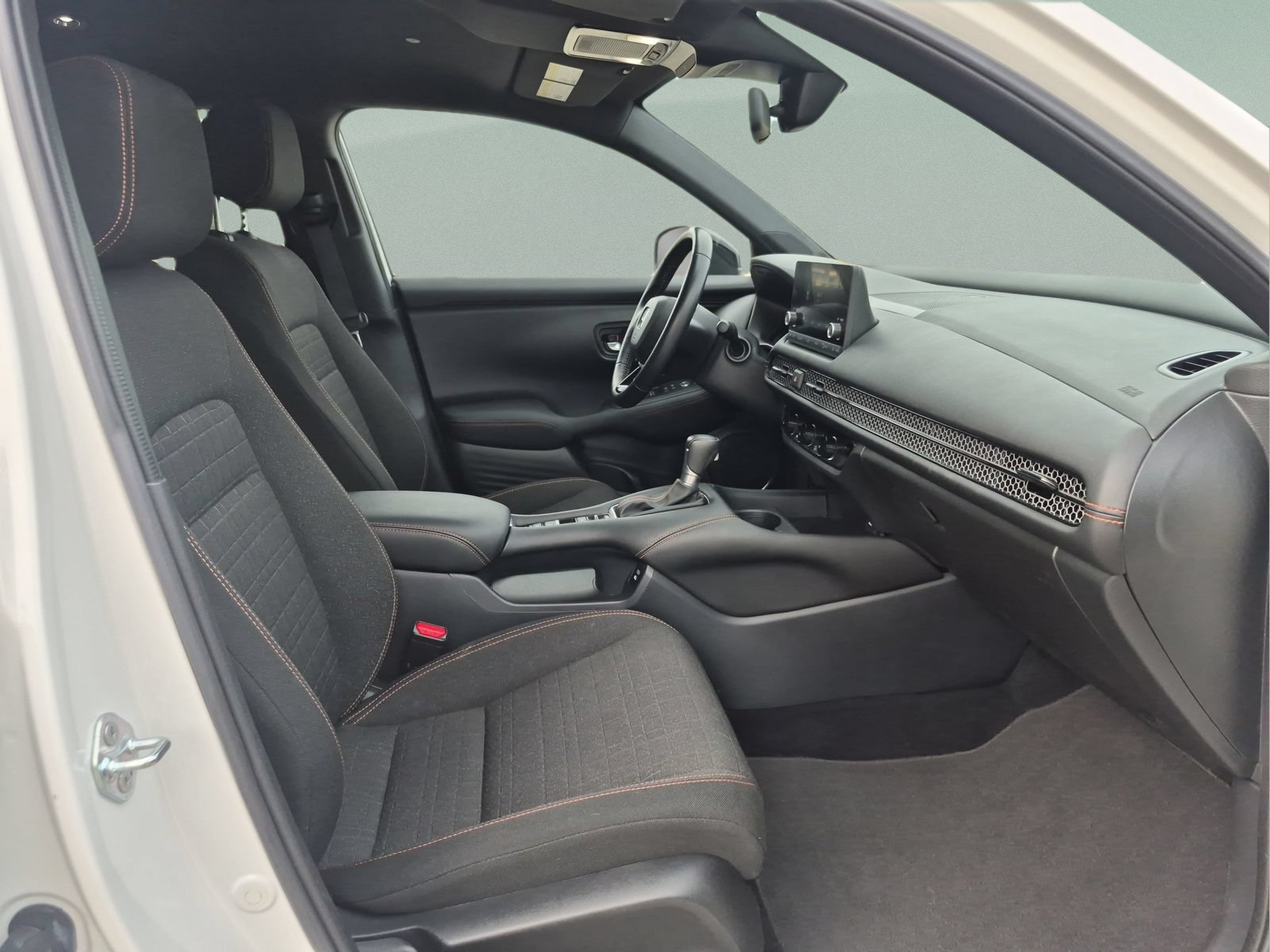 Certified 2025 Honda HR-V Sport image 20