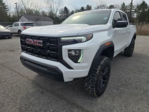 Used 2023 GMC Canyon Elevation image 7