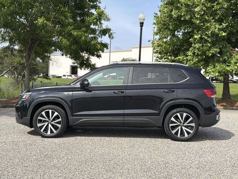 Used 2022 Volkswagen Taos SE AWD/4WD image 31