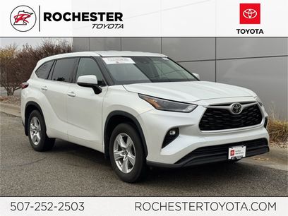 Certified 2022 Toyota Highlander LE