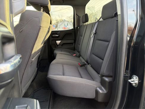 Used 2017 Chevrolet Silverado 1500 LT w/ Midnight Edition image 10