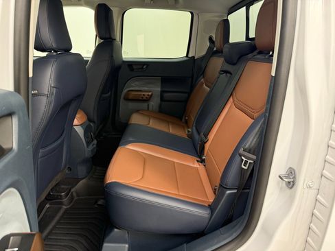 Used 2023 Ford Maverick Lariat w/ Lariat Luxury Package AWD/4WD image 23
