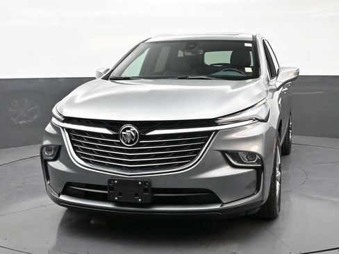 Used 2023 Buick Enclave Essence w/ Experience Buick Package AWD/4WD image 8