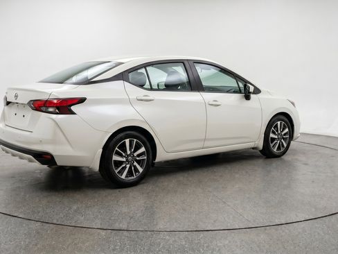 Used 2025 Nissan Versa SV FWD image 9