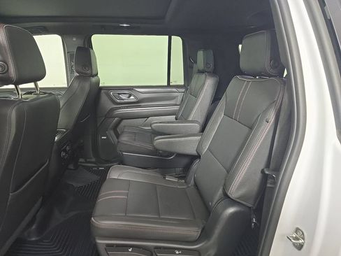 Used 2023 Chevrolet Suburban RST w/ Luxury Package AWD/4WD image 10