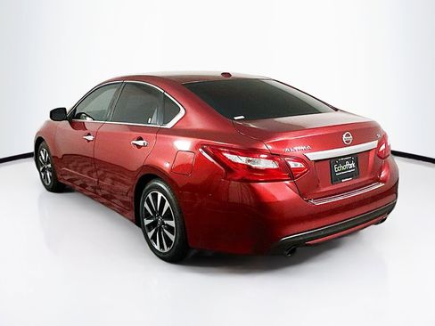 Used 2016 Nissan Altima 2.5 SL w/ 2.5 Technology Package image 5