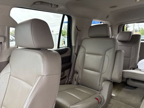 Used 2015 Chevrolet Tahoe LT RWD image 10