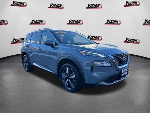 Used 2023 Nissan Rogue SL w/ SL Premium Package image 3