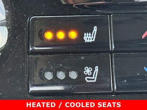 Used 2022 Toyota Highlander Platinum image 21