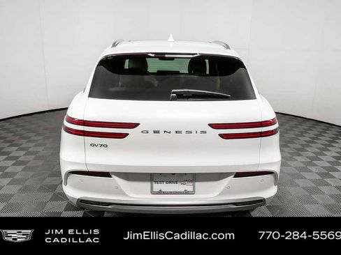 Used 2025 Genesis Electrified GV70 AWD/4WD image 28