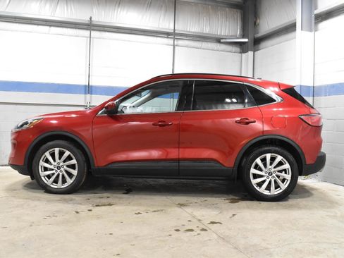 Used 2021 Ford Escape Titanium w/ Titanium Elite Package image 22