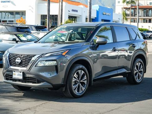 Used 2023 Nissan Rogue SV FWD image 3