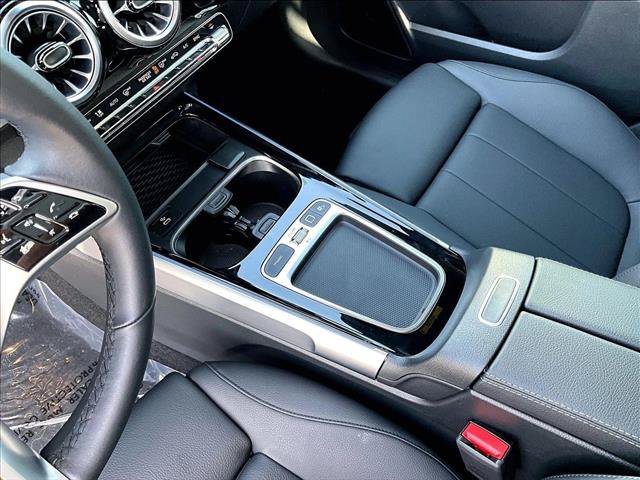 Used 2026 Mercedes-Benz GLB 250 4MATIC image 15