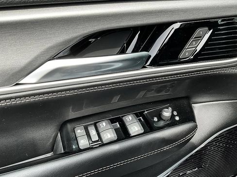 New 2026 Jeep Grand Wagoneer L Limited AWD/4WD image 14