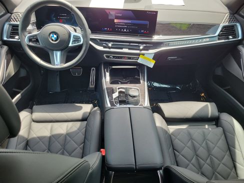 Certified 2026 BMW X5 xDrive40i w/ M Sport Package AWD/4WD image 15